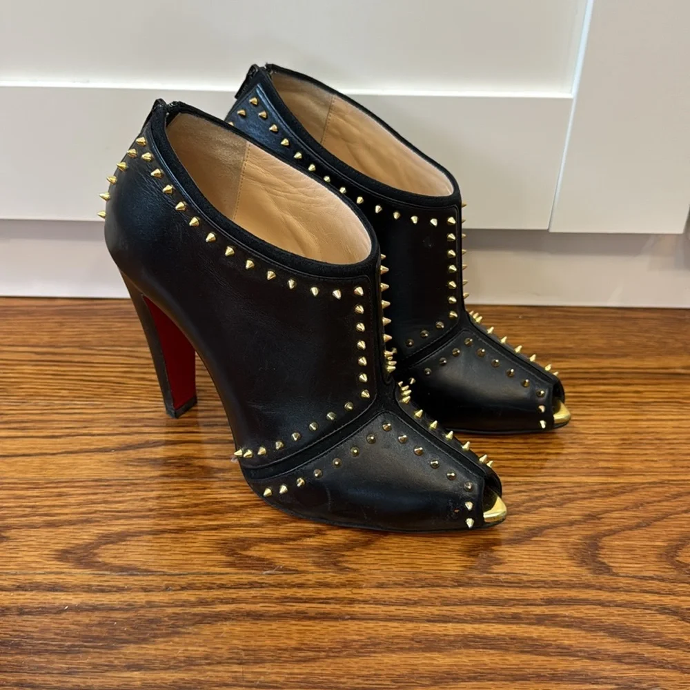 Christian Louboutin Black Leather Studded Peep-Toe Heels with Red Sole - Picture 4 of 10
